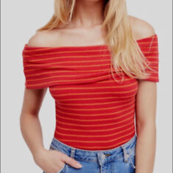 ⭐️ Free People ⭐️ off shoulder Striped top Small - Picture 5 of 8
